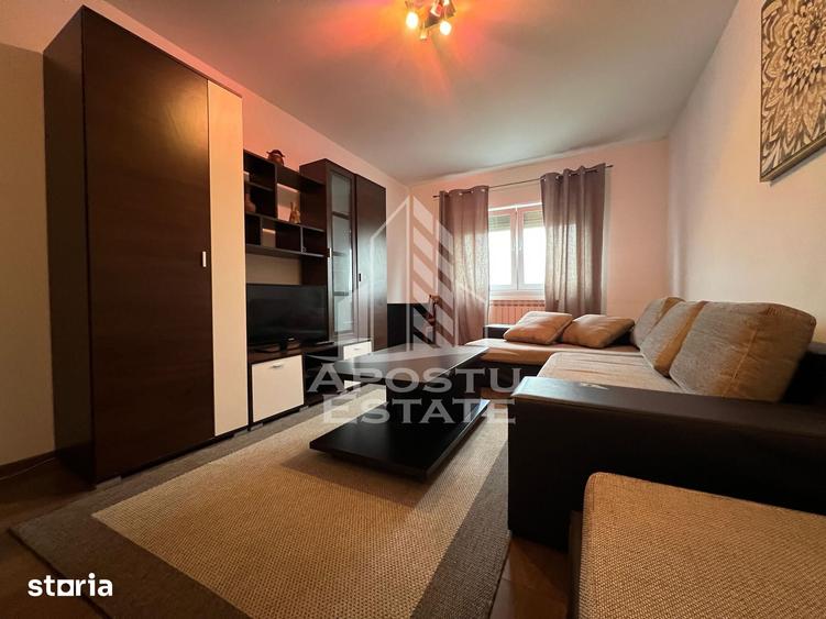 Apartament cu 3 camere decomandat în Dumbrăvița