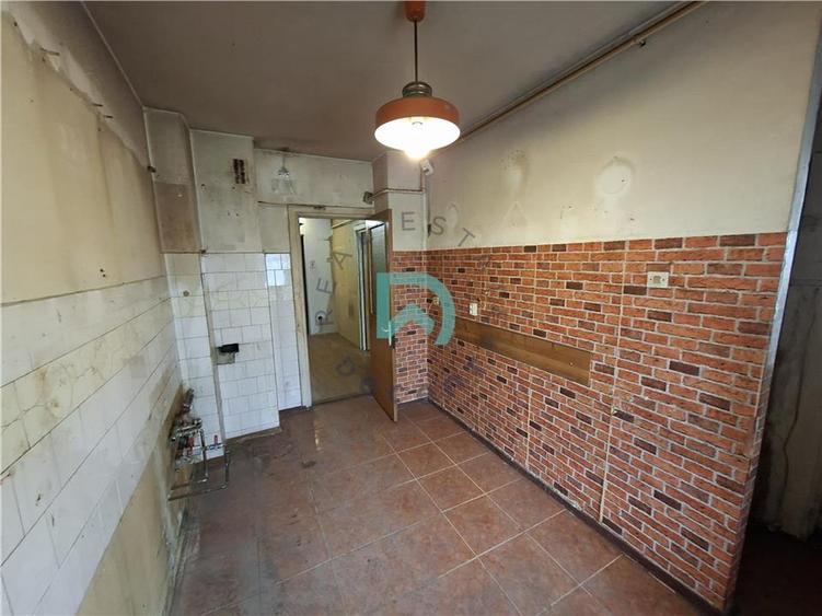 Apartament cu 3 camere decomandat în Centrul Civic