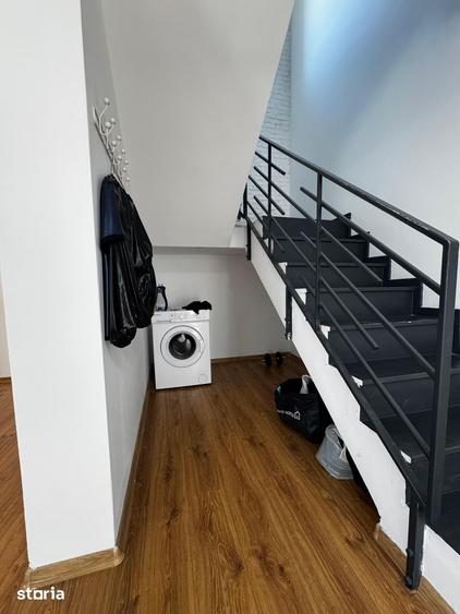 Casă cu 4 camere cu Teren 300 Mp în Bârnova