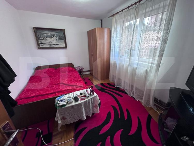 Casă individuală cu 6 camere cu Canalizare în Primăverii