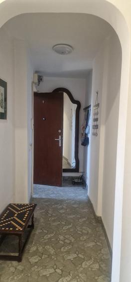 Apartament cu 2 camere decomandat în Universitate