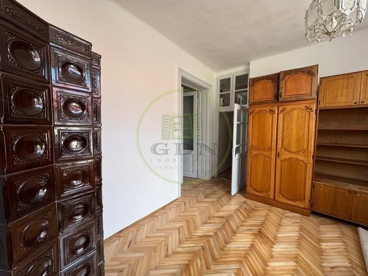 Casă individuală cu 4 camere cu Canalizare în Semicentral