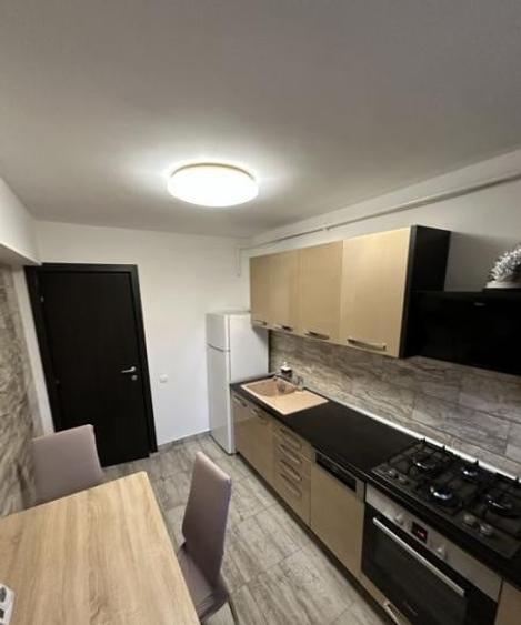 Apartament cu 2 camere decomandat, mobilat în 13 Septembrie