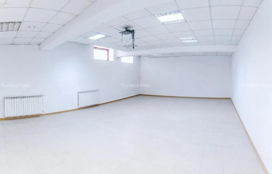 Spațiu comercial, de 300 mp, în Central
