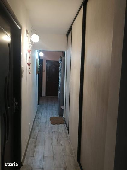 Apartament cu 3 camere în Rahova