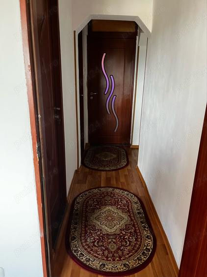 Apartament cu 3 camere decomandat în Central