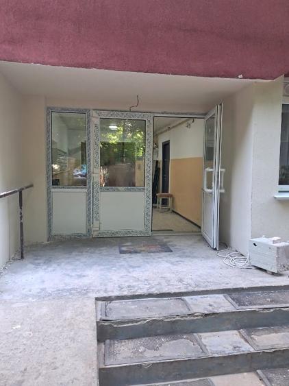 Apartament cu 2 camere decomandat, mobilat în Berceni