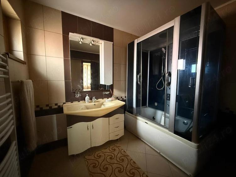 Casă cu 4 camere cu Teren 760 Mp în Central