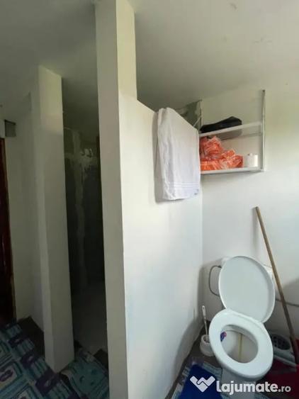 Casă cu 5 camere cu Teren 300 Mp în Central