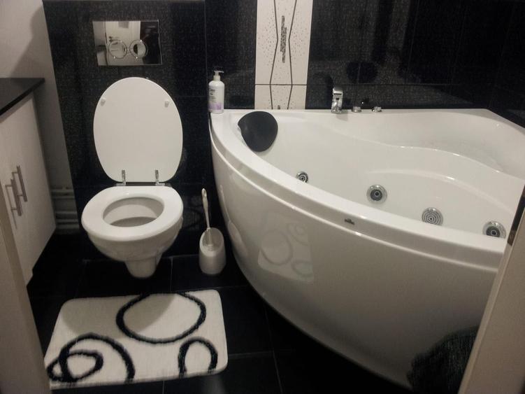 Apartament cu 2 camere decomandat în Autogară
