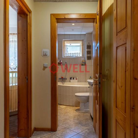 Casă individuală cu 6 camere cu Teren 250 Mp în Unirii