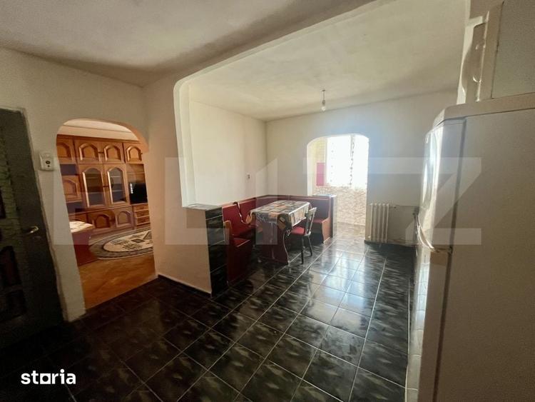 Apartament cu 3 camere decomandat în Rogerius
