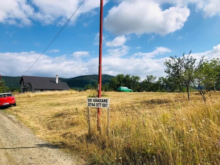 Teren Construcții intravilan de 750 mp, în Sud