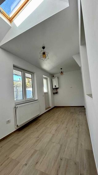 Casă cu 2 camere cu Teren 25 Mp în Muncii