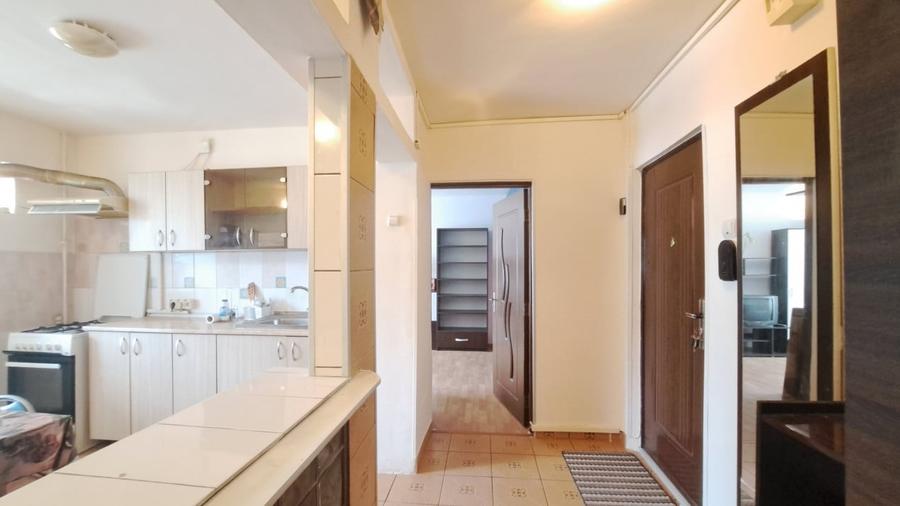 Apartament cu 2 camere decomandat în Crângași