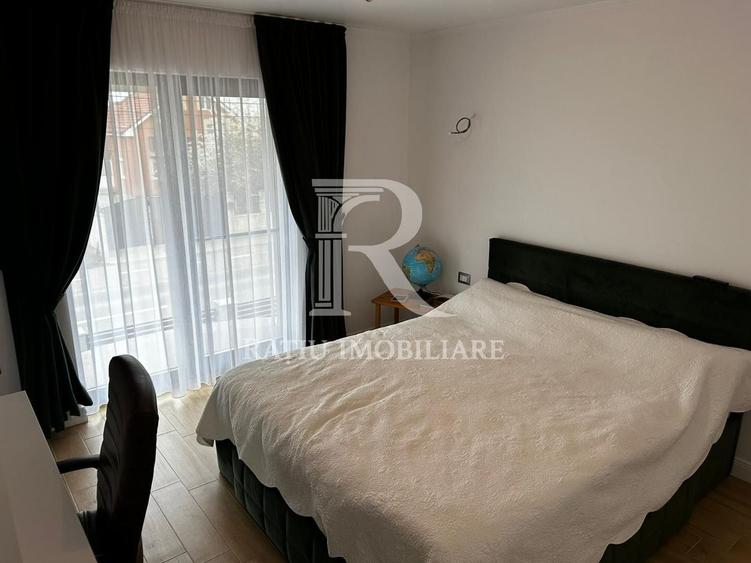 Casă individuală cu 5 camere cu Canalizare în Nufărul