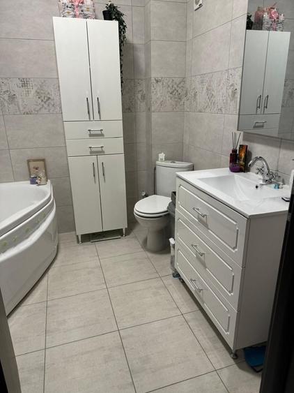 Apartament cu 2 camere decomandat, mobilat în Chiajna