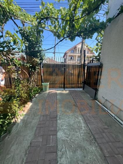 Casă individuală cu 5 camere cu Canalizare în Viile Noi