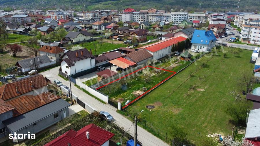 Teren de 590 mp, în Central