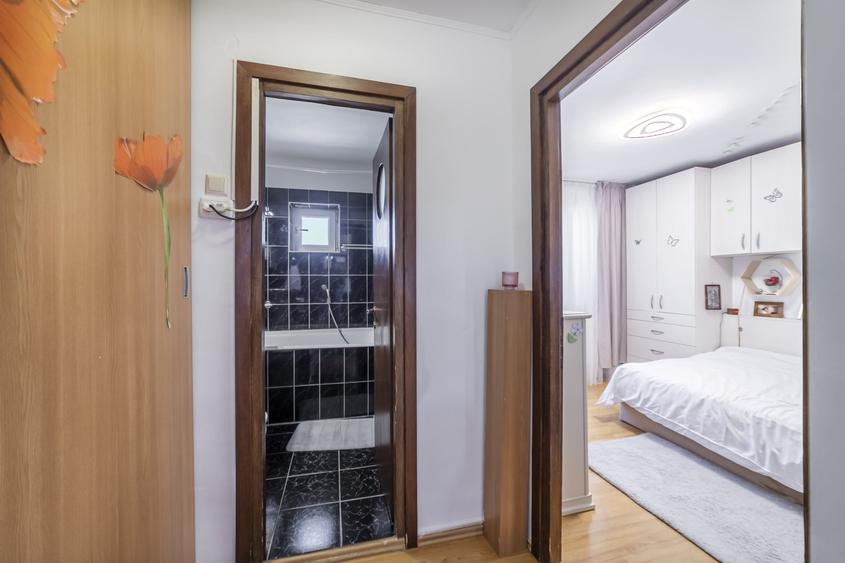 Apartament cu 2 camere semidecomandat, mobilat în Dristor