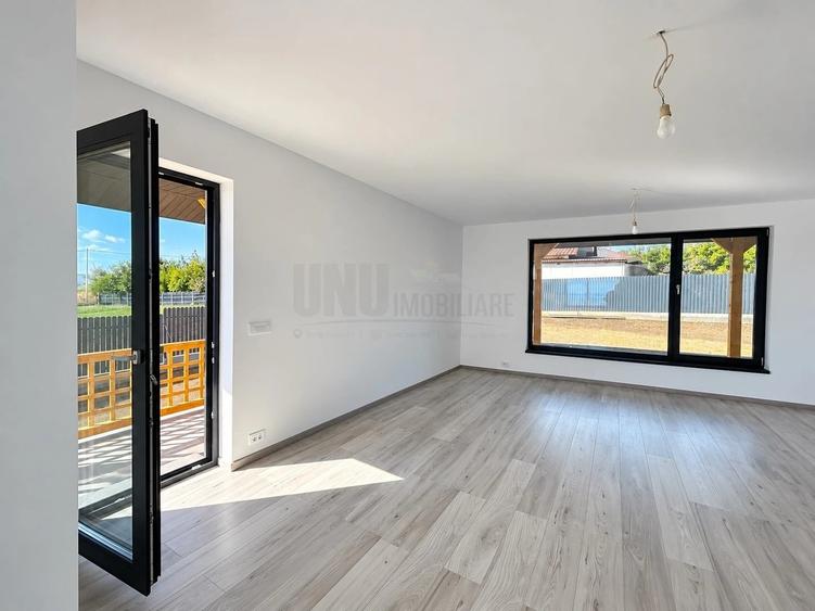 Casă individuală cu 4 camere cu Teren 650 Mp în Tomești