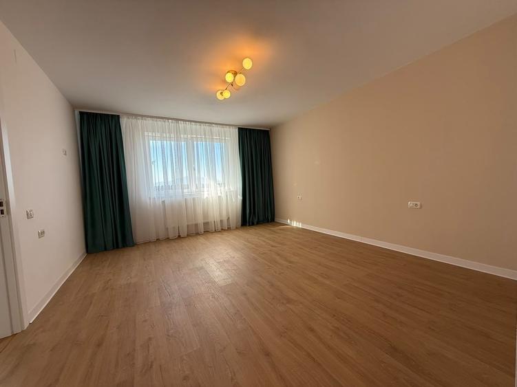 Apartament cu 2 camere semidecomandat în Brașovul Vechi