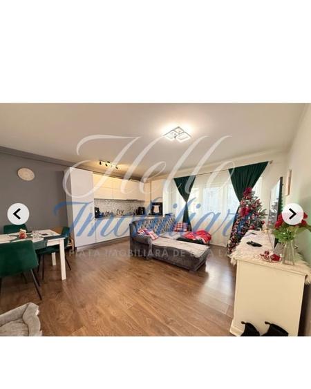 Apartament cu 3 camere decomandat în Florești