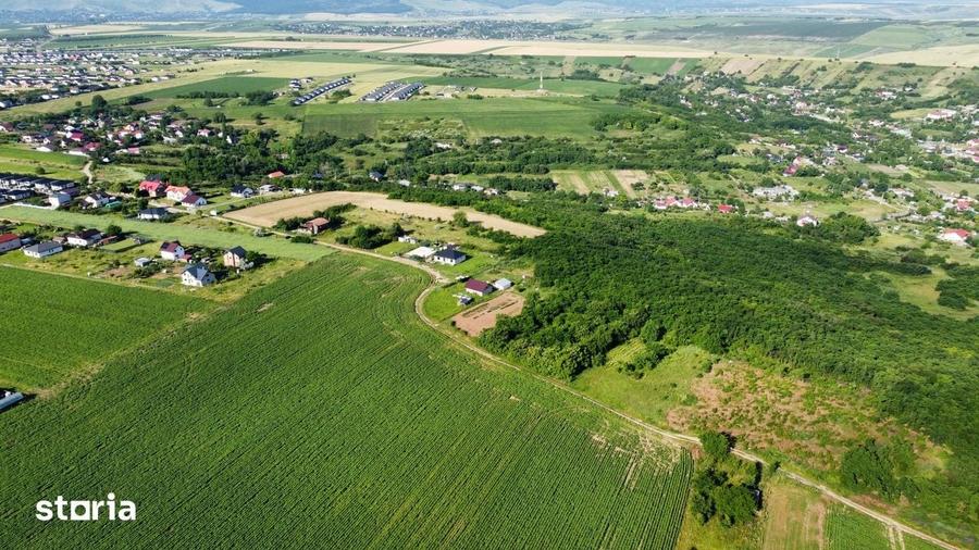 Teren de 600 mp, în Miroslava