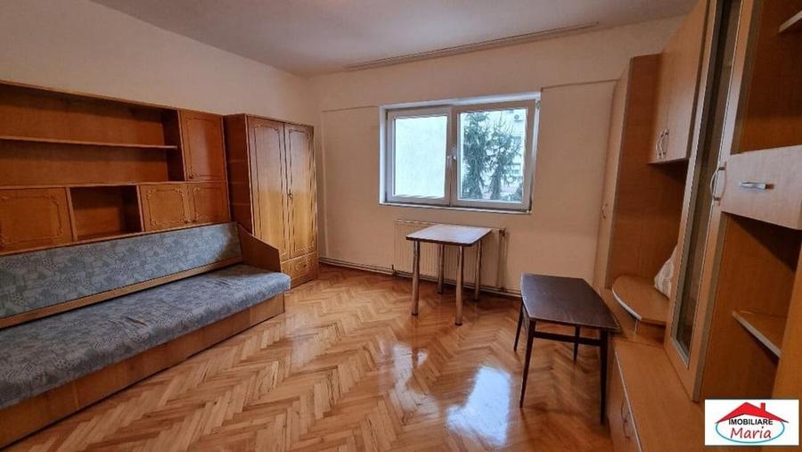 Apartament cu 2 camere decomandat în Carpați 2