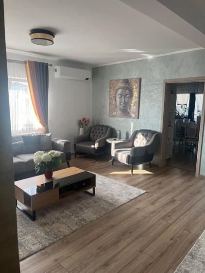 Casă individuală cu 4 camere cu Canalizare în Miroslava