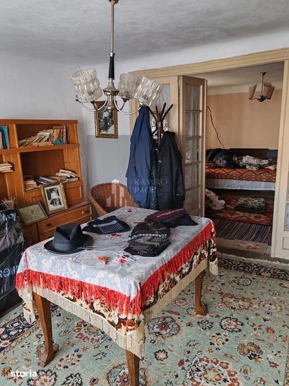 Casă cu 4 camere în Falaștoaca
