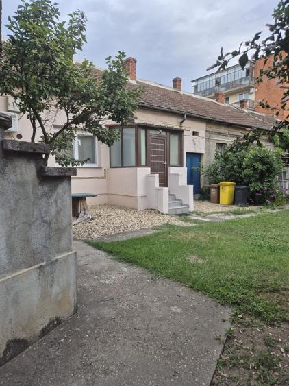 Apartament cu 2 camere decomandat în Bârzești