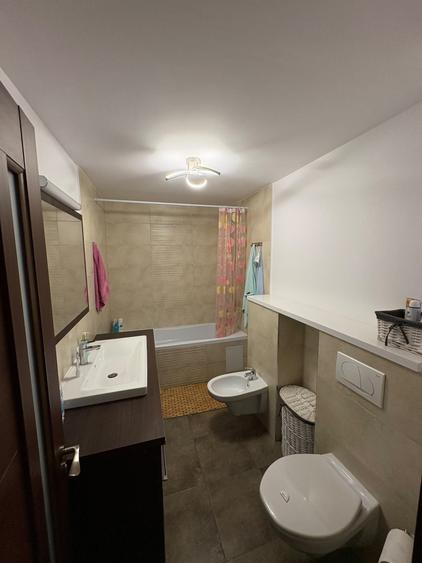 Apartament cu 2 camere semidecomandat în Central