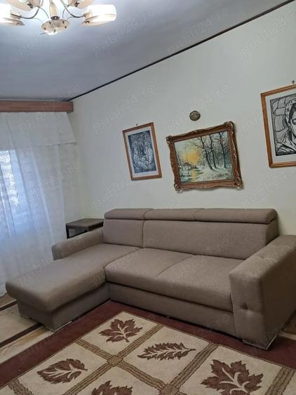 Apartament cu 4 camere decomandat în Traian
