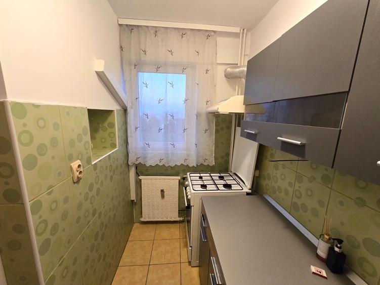 Garsonieră semidecomandată în Titan