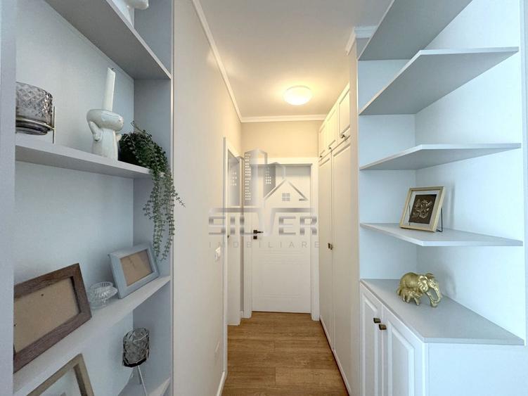 Apartament cu 2 camere semidecomandat, mobilat în Florești
