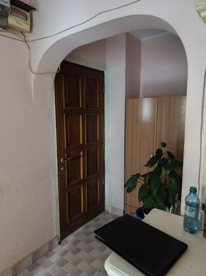 Apartament cu 3 camere decomandat în Drumul Taberei