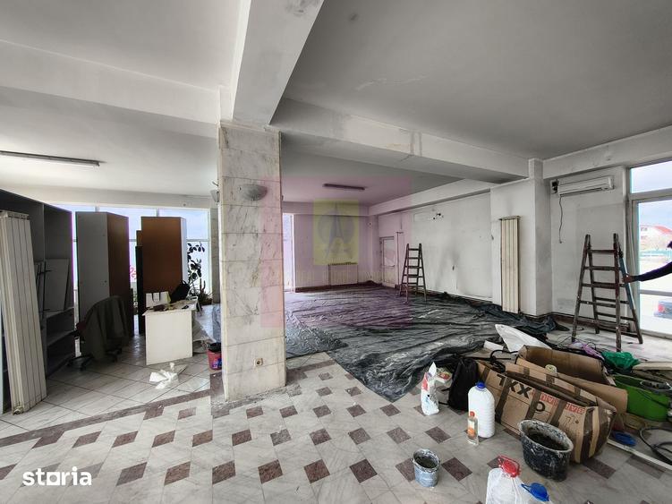 Spațiu comercial, de 238 mp, în Rahova