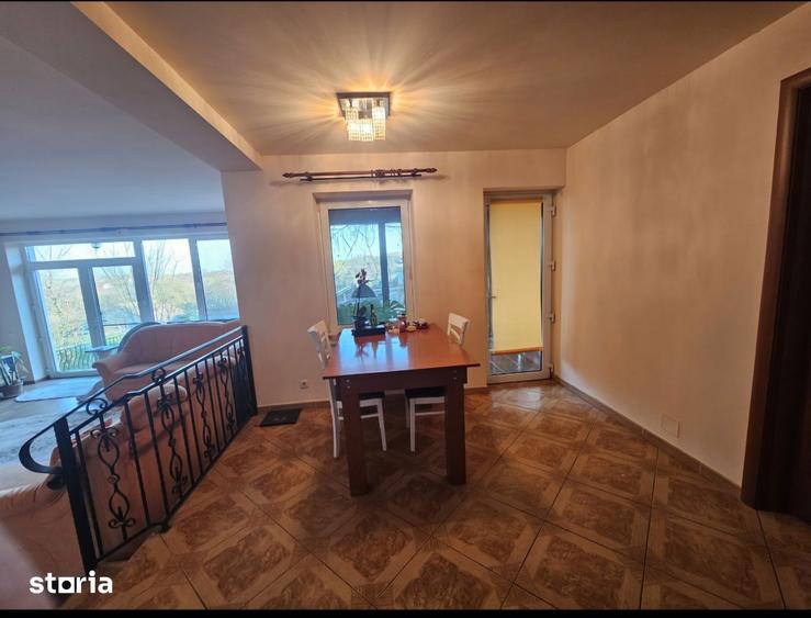 Casă cu 5 camere cu Teren 2300 Mp în Tureni