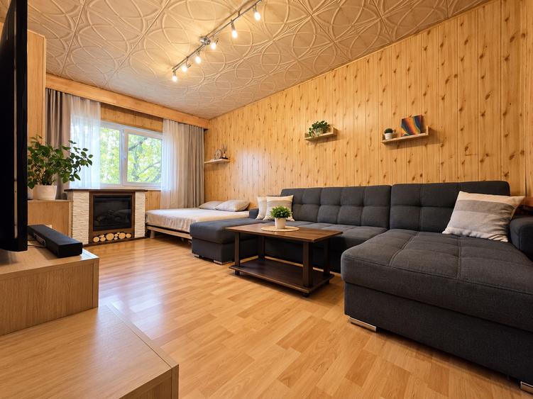 Apartament cu 3 camere decomandat în Ultracentral