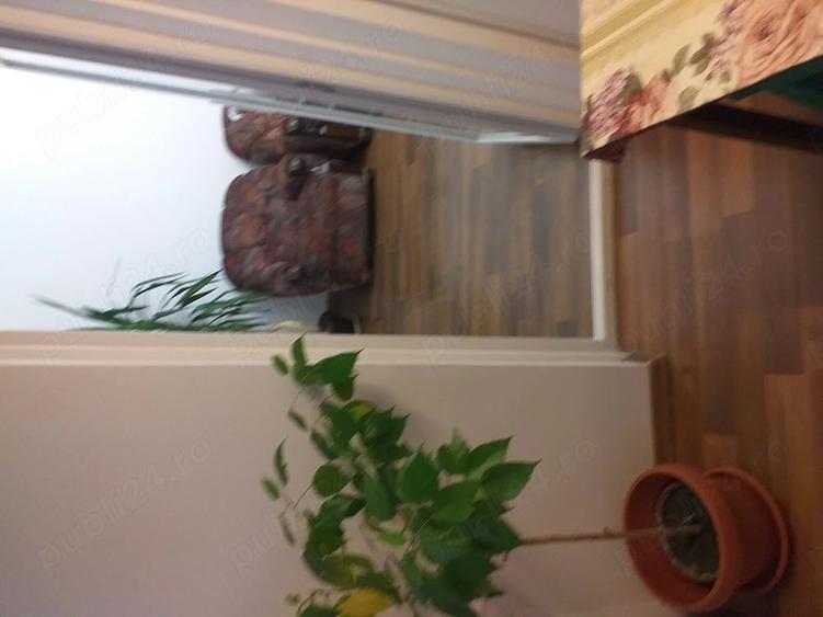Apartament cu 2 camere decomandat în Titan