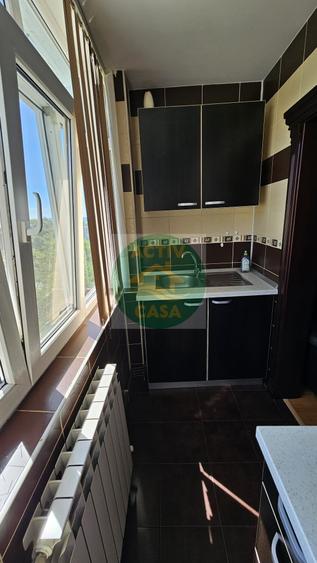 Apartament cu 2 camere decomandat în Est