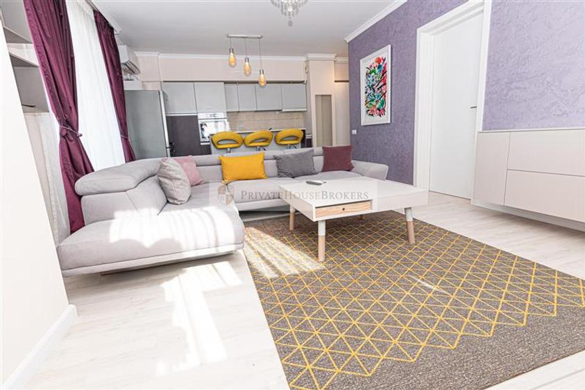 Apartament cu 2 camere semidecomandat, mobilat în Pipera