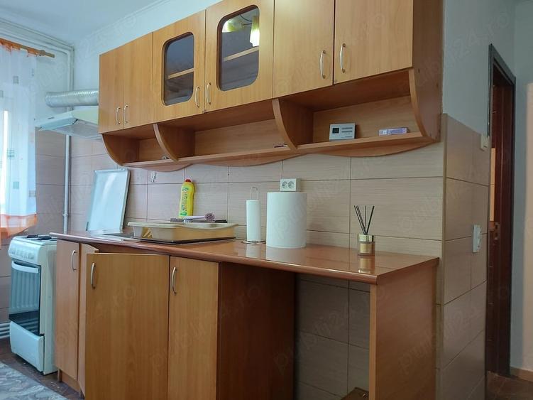 Apartament cu 2 camere semidecomandat în Vitrometan