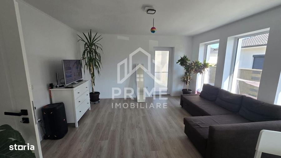 Casă cu 4 camere în Cetate