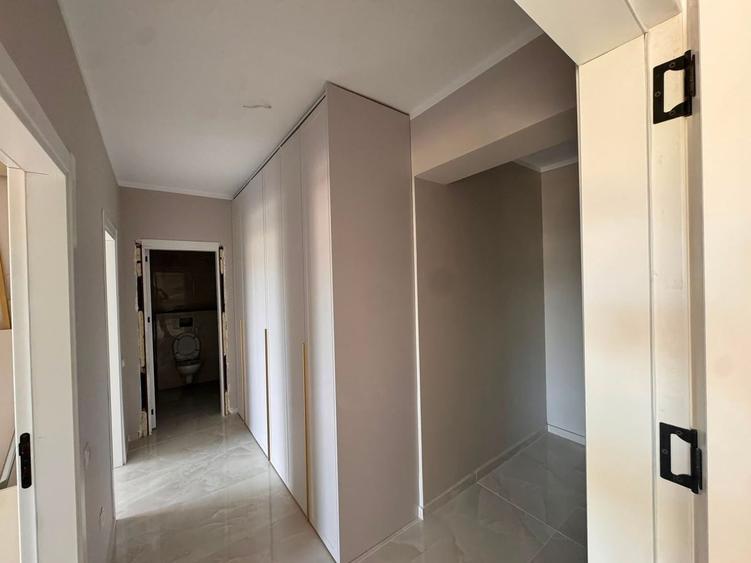 Apartament cu 2 camere decomandat în Theodor Pallady