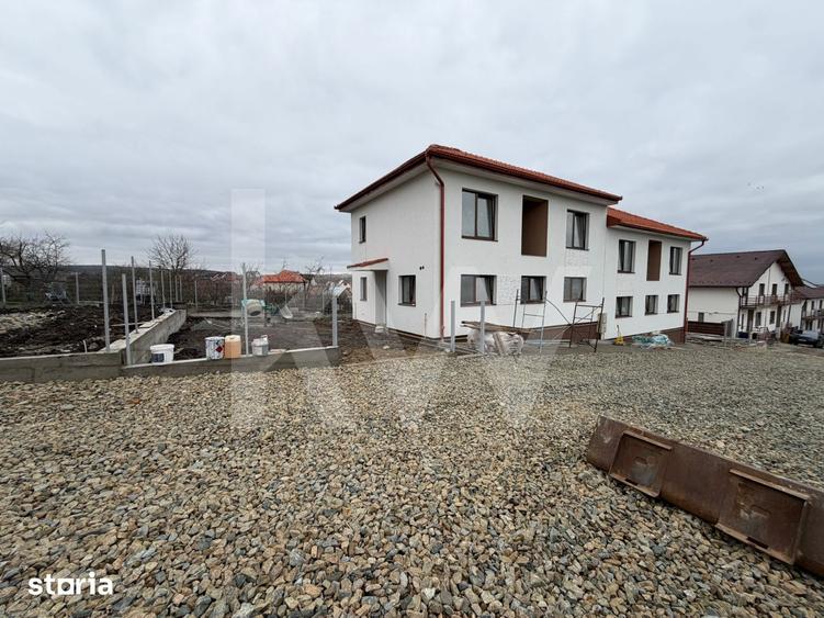 Casă cu 4 camere cu Teren 300 Mp în Șura Mică