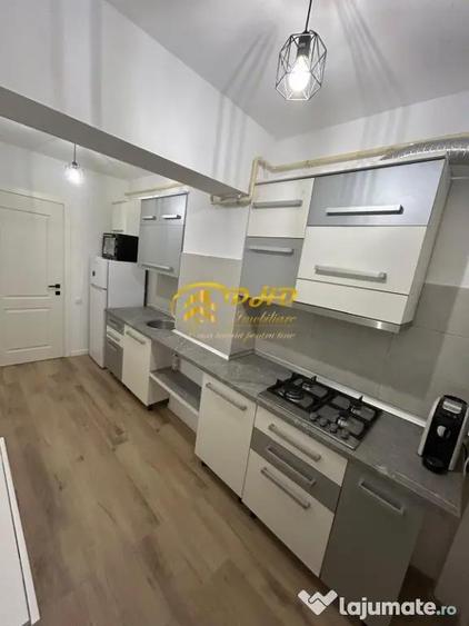 Apartament cu 2 camere decomandat în Vișani