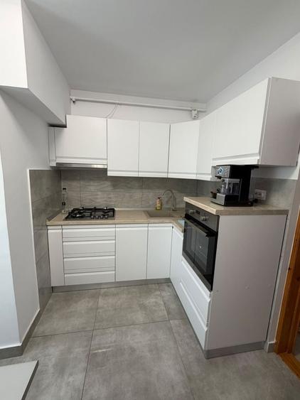 Apartament cu 3 camere decomandat în Ultracentral