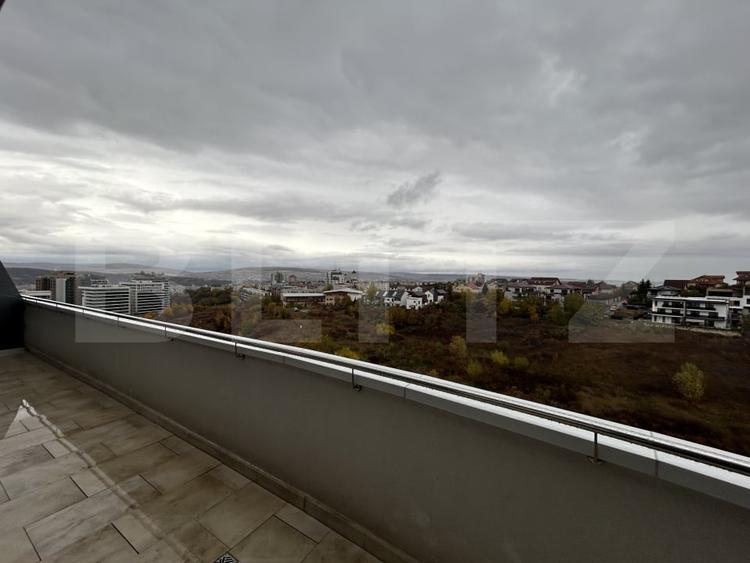 Apartament cu 3 camere semidecomandat, mobilat în Zorilor